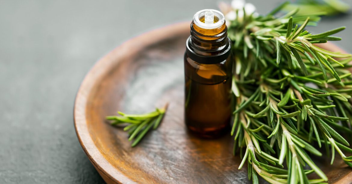 END YOUR OILY SKIN PROBLEMS WITH THESE ESSENTIAL OILS