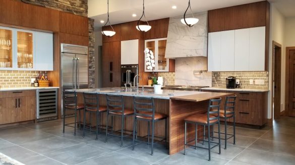 Kitchen-cabinet-color-trends-2023-Amanda-K U Shaped Kitchen Designs