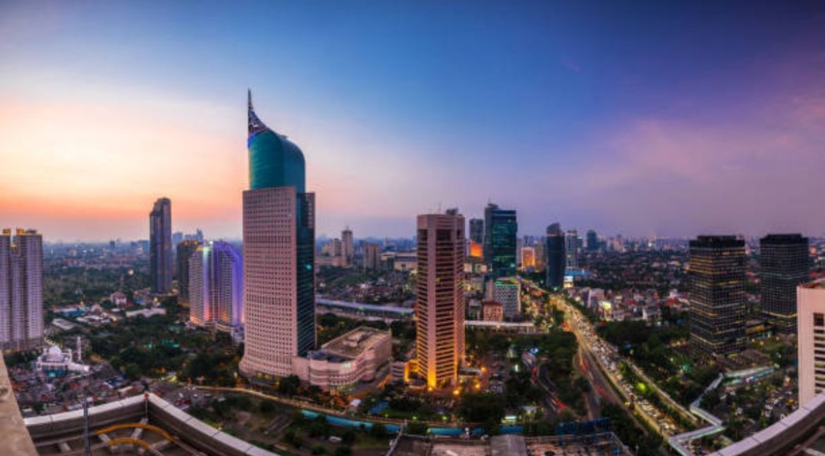 What are the opportunities & challenges of doing business in Indonesia?