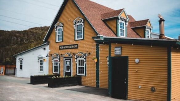 The Ultimate Guide to Wall Mount Garage Door Openers for Homeowners