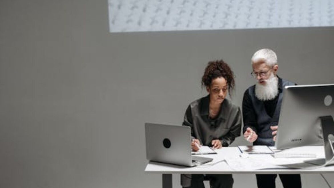 How to Choose the Right Software Development Team for Your Project