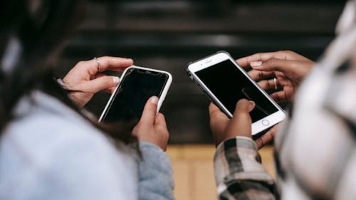 Smartphones and the Internet of Things