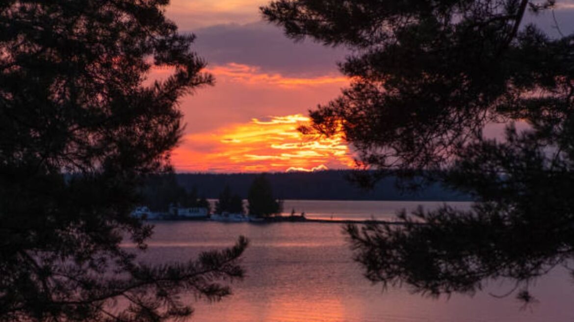 Unparalleled Sunsets From Every Guntersville Lake House for Sale