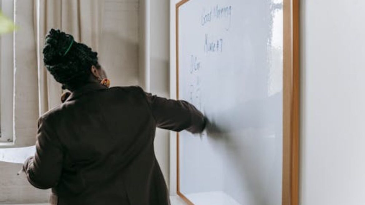 Unlocking Career Opportunities with a PolSci Course: What You Can Achieve