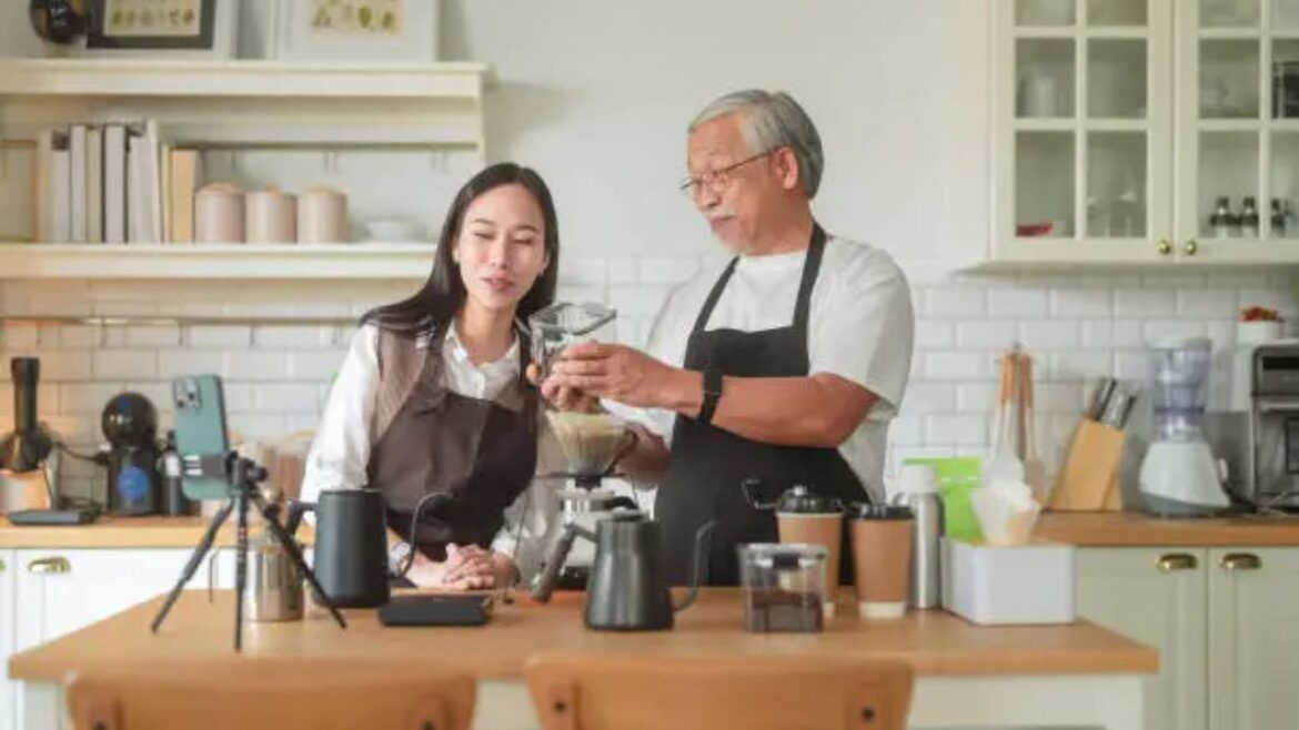 Untitled design – 2025-07-03T160505.489 How Digital Marketing Training Empowers Small Business Owners