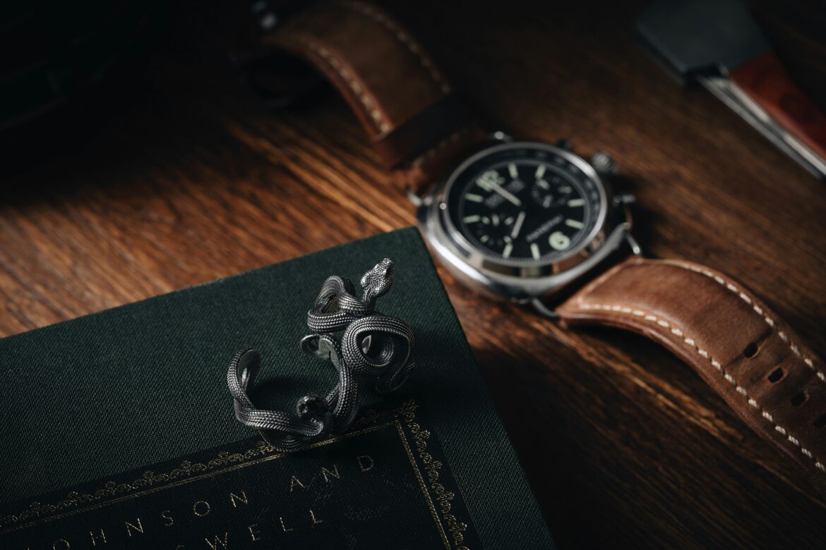 pexels-coppertist-wu-313365563-15506317 Timeless Elegance: Discover Iconic Cartier Watches for Every Style